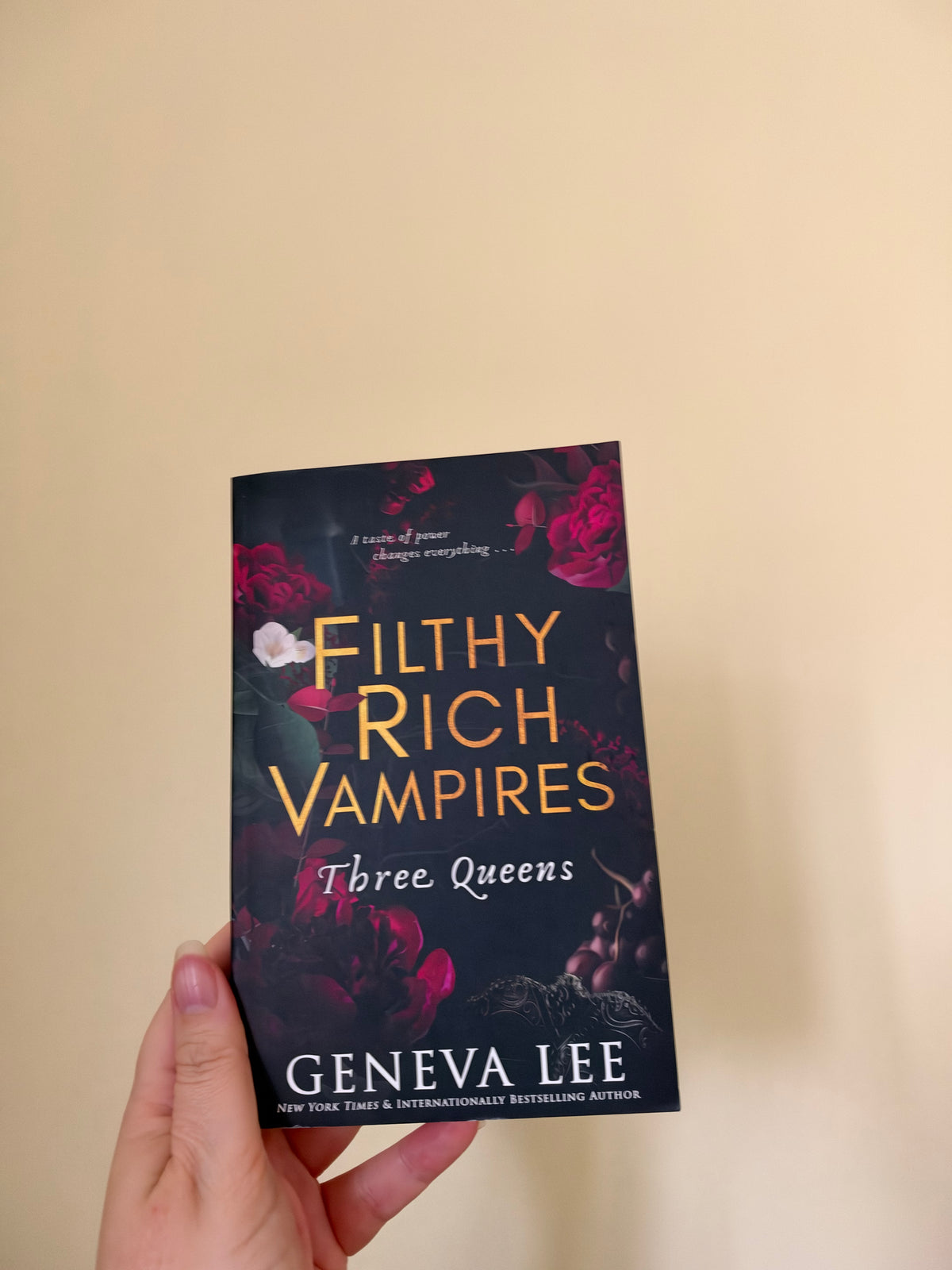 Geneva Lee - Filthy Rich Vampires Three Queens