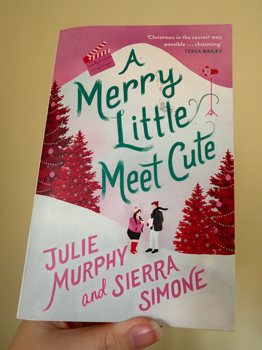 Julie Murphy and Sierra Simone - A Merry Little Meet Cute