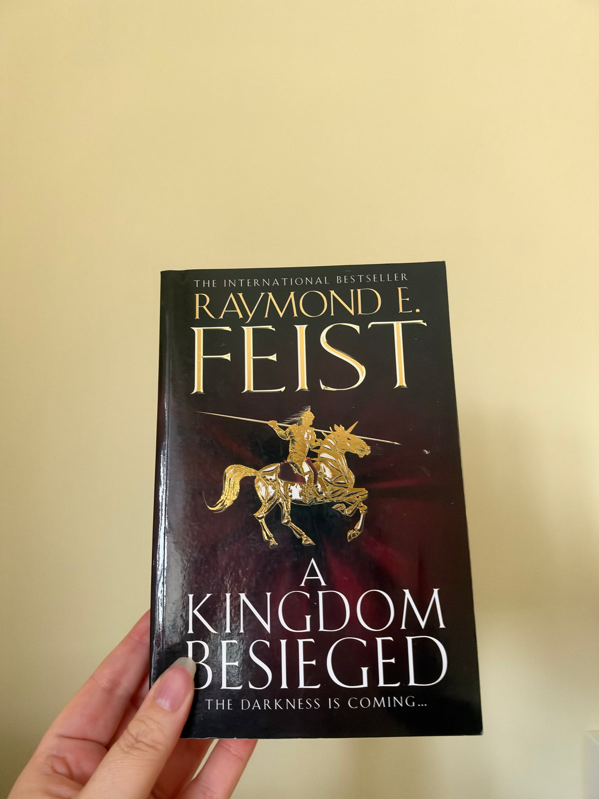 Raymond Feist - A Kingdom Besieged