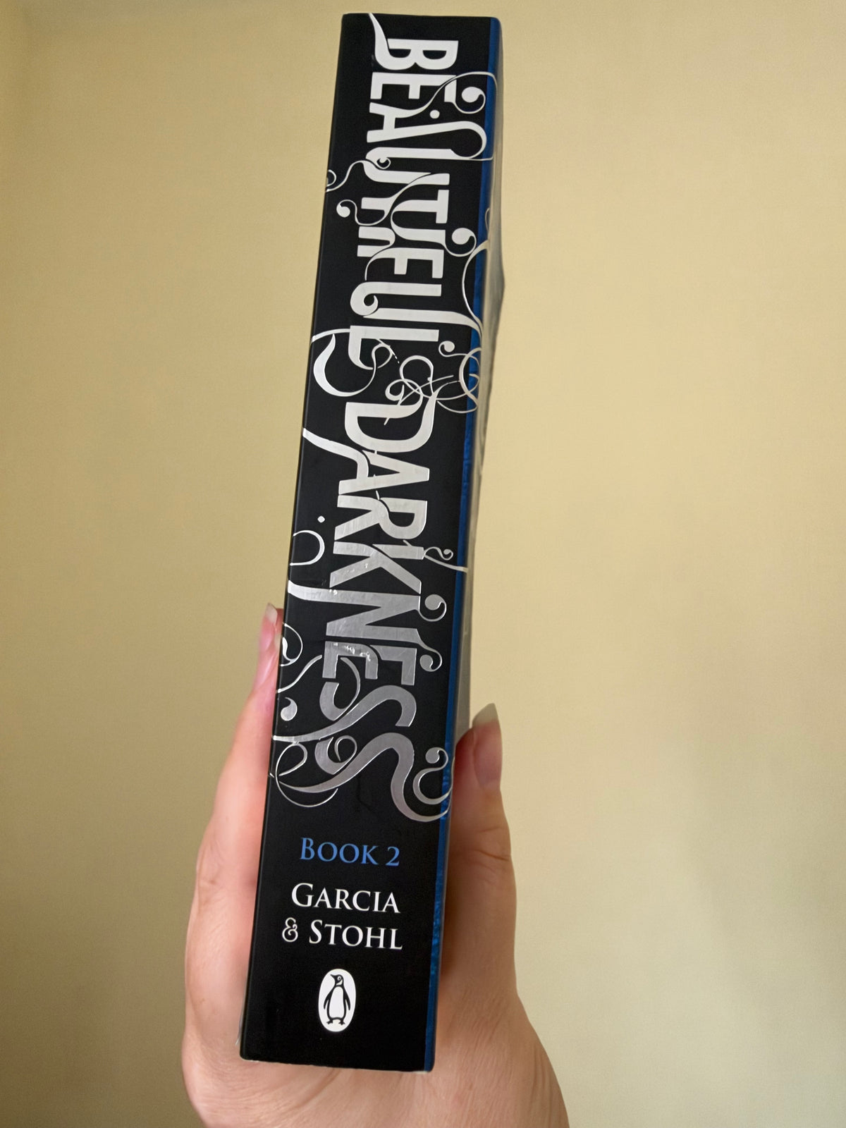 Kami Garcia and Margaret Stohl - Beautiful Darkness