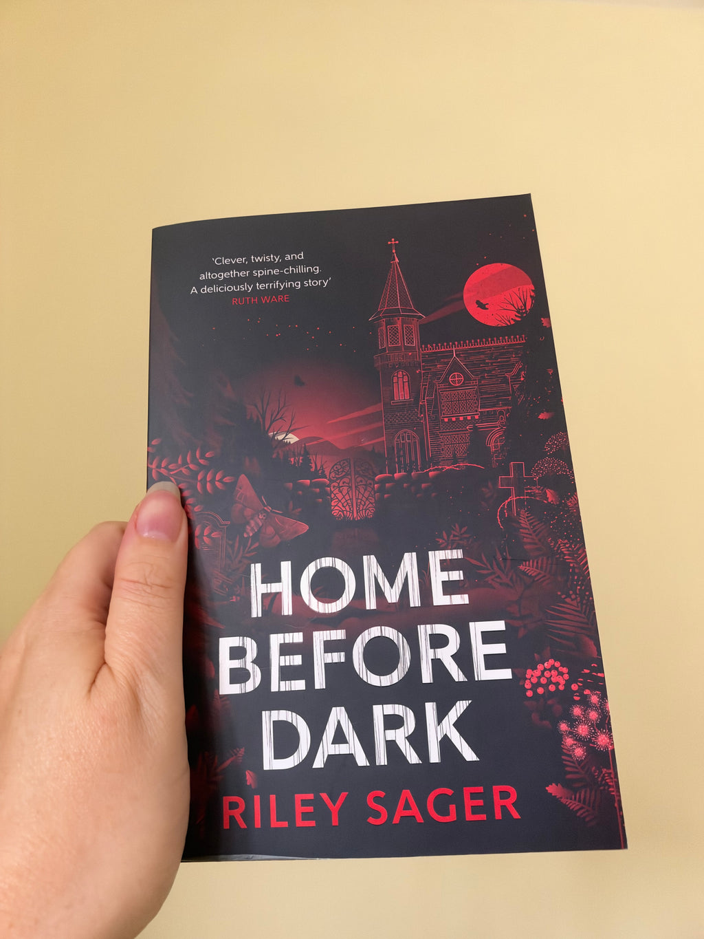 Riley Sager - Home Before Dark
